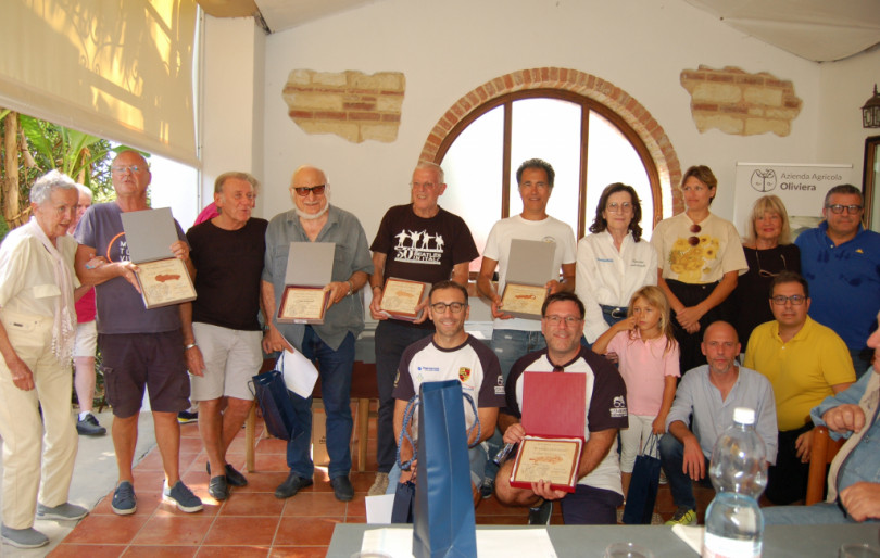 A Olivola il raduno di auto storiche con il Club Reporter